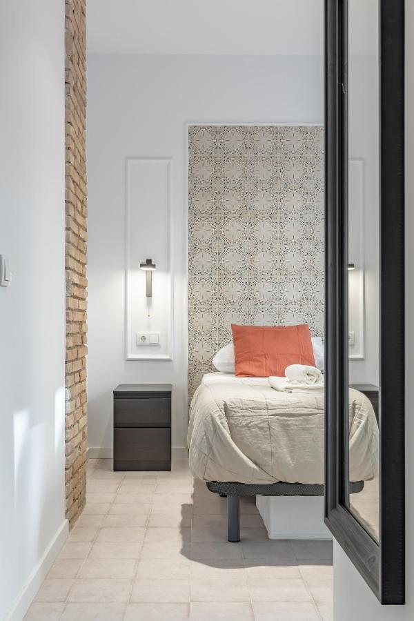 Modern Apartment Close To City Centre Valência Exterior foto